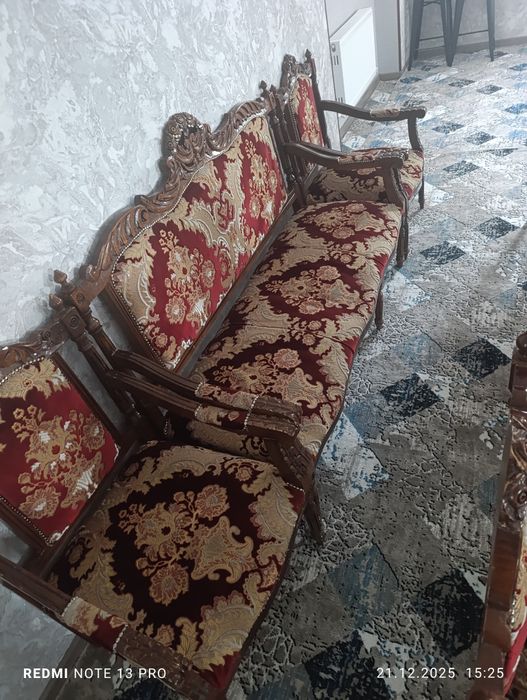 Продам старинную мебель