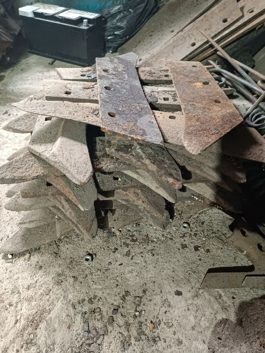 Лемеха на плуги .