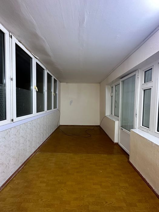 Сдается в долгосрочную аренду трех комнатная квартира