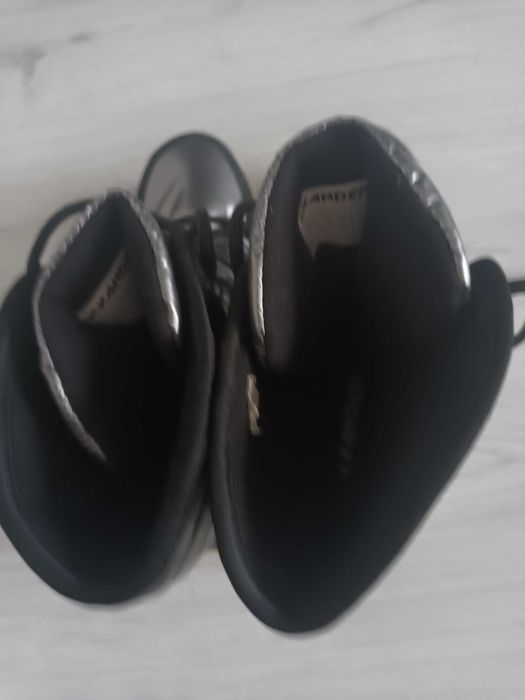 Vand ghete în stare foarte bună