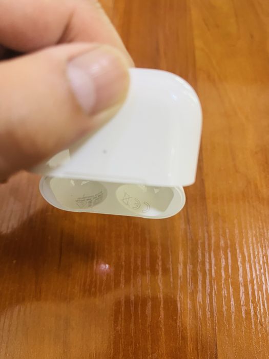 Продам Наушники Apple AirPods 3