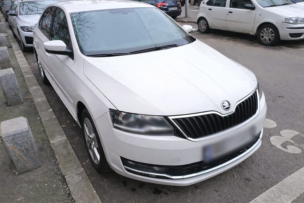 Vând Skoda Rapid