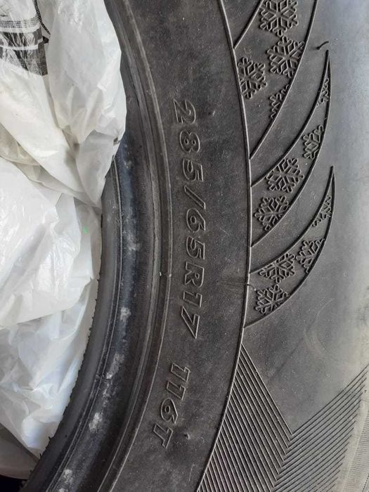 Продам резину 285/65 R17