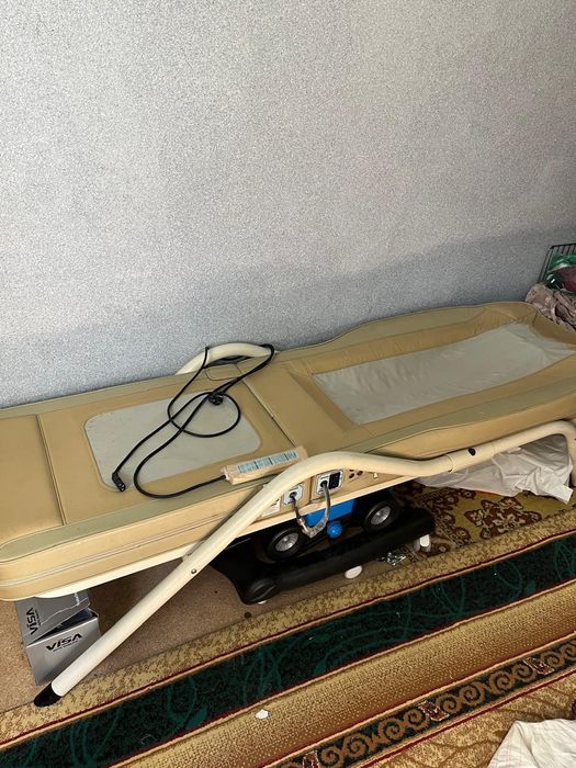 Продам масажерную кровать