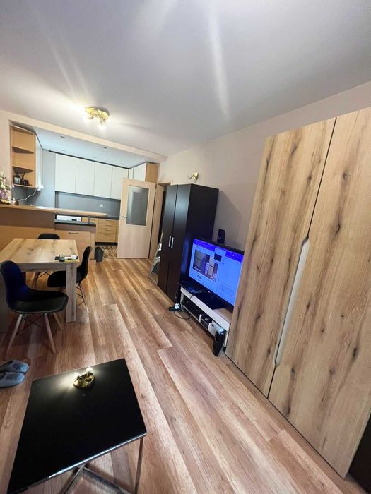 Дава се под наем Тристаен апартамент в София, Лозенец - 86 кв.м за 700 € - Снимка #3