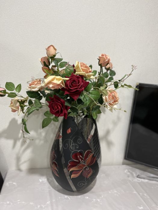 Цветы с вазой