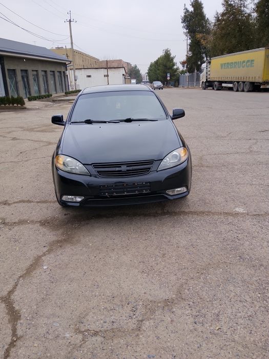 Ласетти 1.6 сотилади