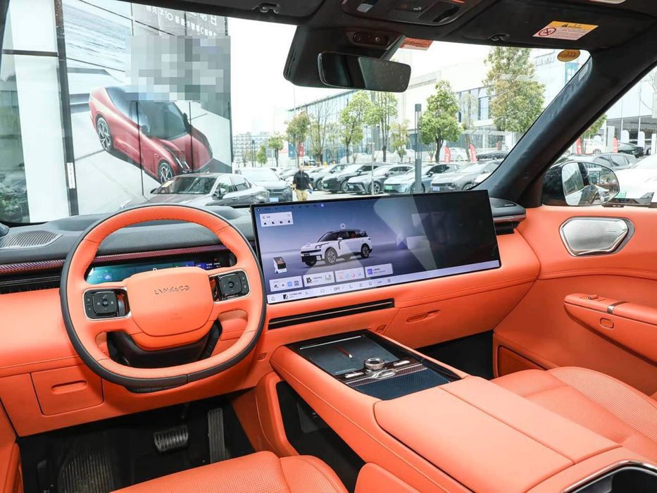 LYNK & Co 900 1.5T 4WD Full Внедорожник