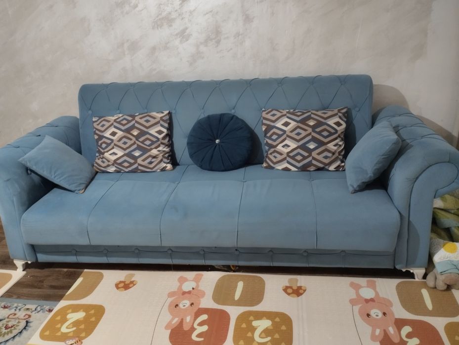 Диван сатылады состаяниесы жаксы