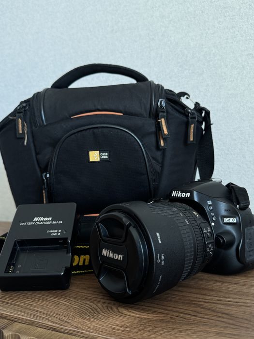 Nikon D5100 + Nikon 18–105 мм VR