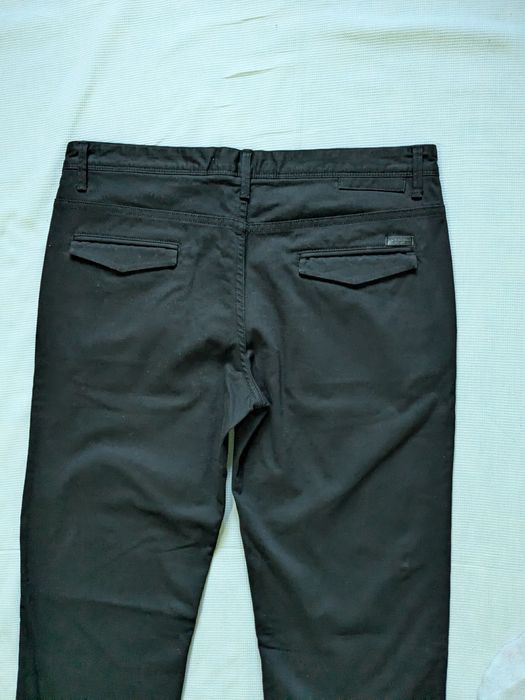 L. Zara. Nou fără etichetă. Blugi bărbați.