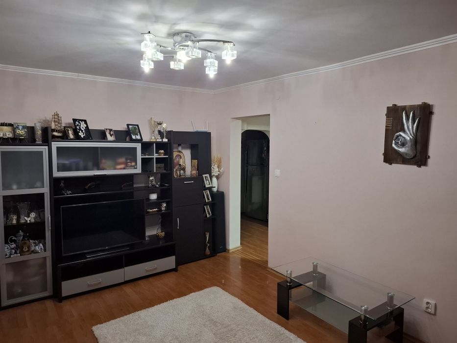 Apartament 3 camere , decomandat, ultracentral