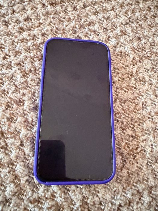 Срочно продам Айфон 13