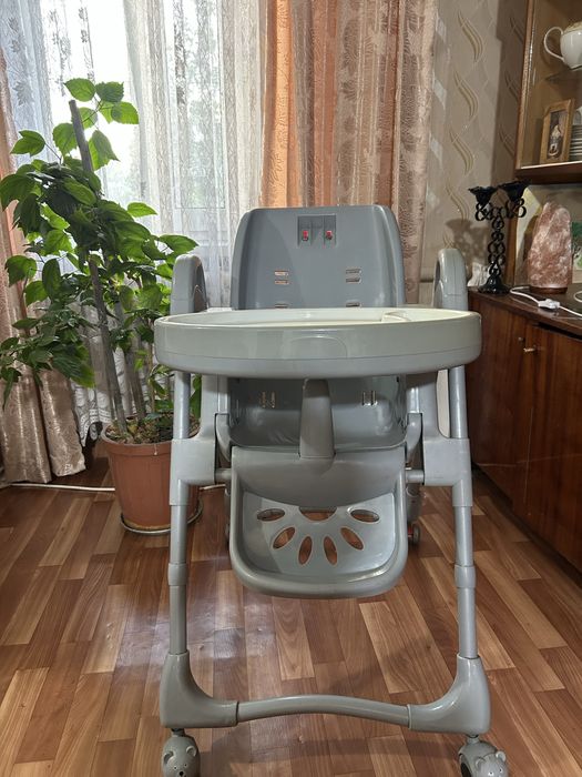 Продаю Детский столик
