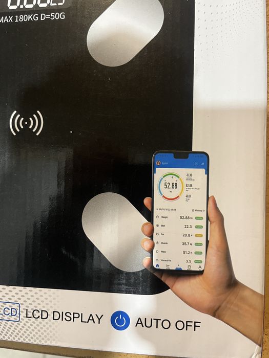 Смарт кантар с мобилно приложение
