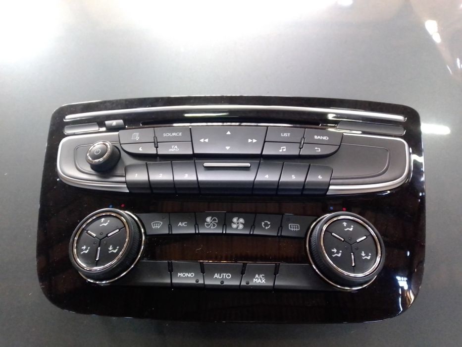 Панел климатроник Пежо 508