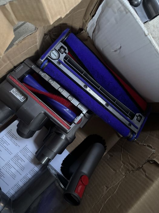 Aspirator dyson v11 full