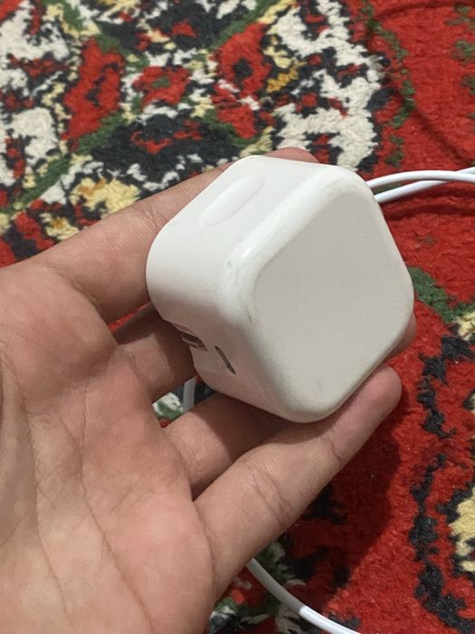 Iphone uchun original zaryadnik