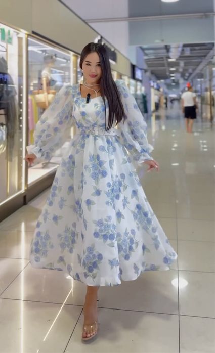 Платье женское (новое)