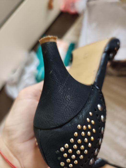 Дамски обувки      .