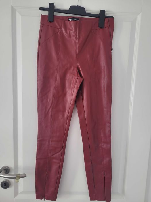 Pantaloni piele imitatie