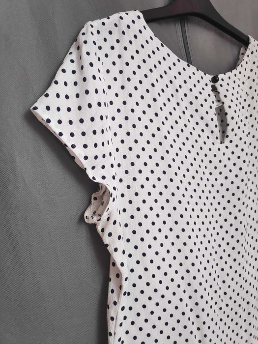 Bluză lejeră albă cu buline 42-44