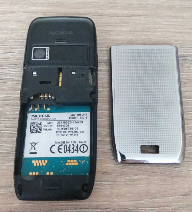 Dezmembrez Nokia E51 decodat fara acumulator