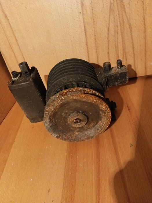 Компрессор, возможно с мотором