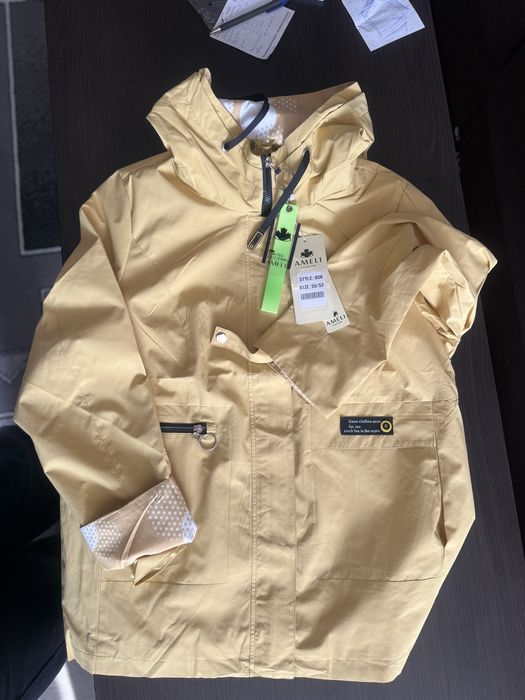 Куртка/ ветровка