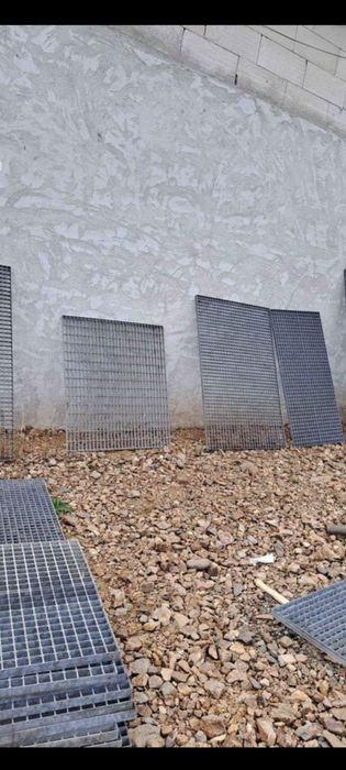 Scari zincate și gratare