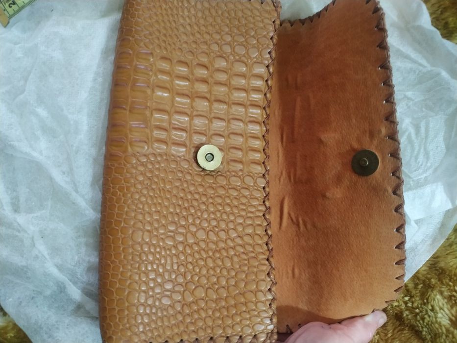 Кожаный клатч из кожи крокодила для стильных дам.