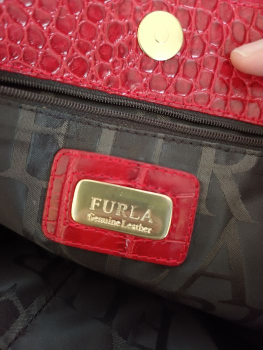 Дамски чанти от естествена кожа Furla