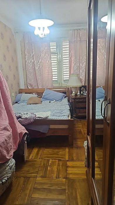 Срочно Продам квартиру  Бадамзар.  Метро рядом  2/3/4