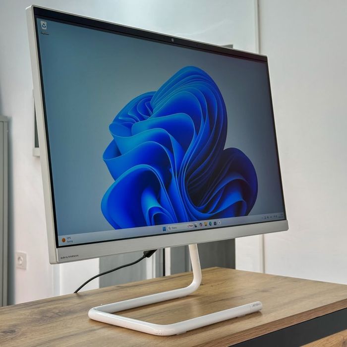 Моноблок LENOVO / в отличном состоянии