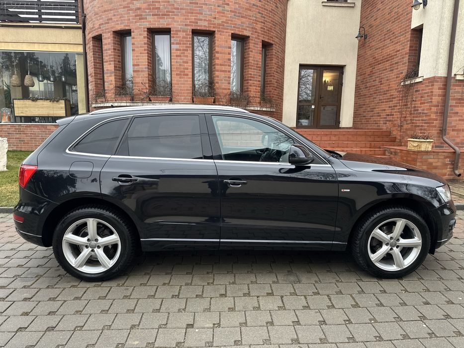 Audi Q5 S-line Quattro,2.0TDI 170cp,Manual,BI-xenon,Navi,Piele