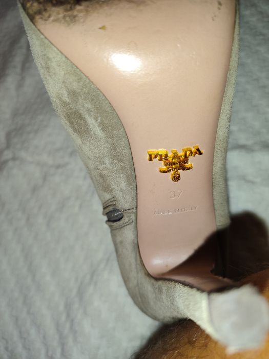 Pantofi cu toc Prada