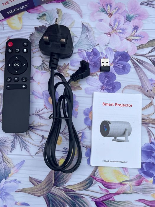 Videoproiector portabil 4K ultra HD