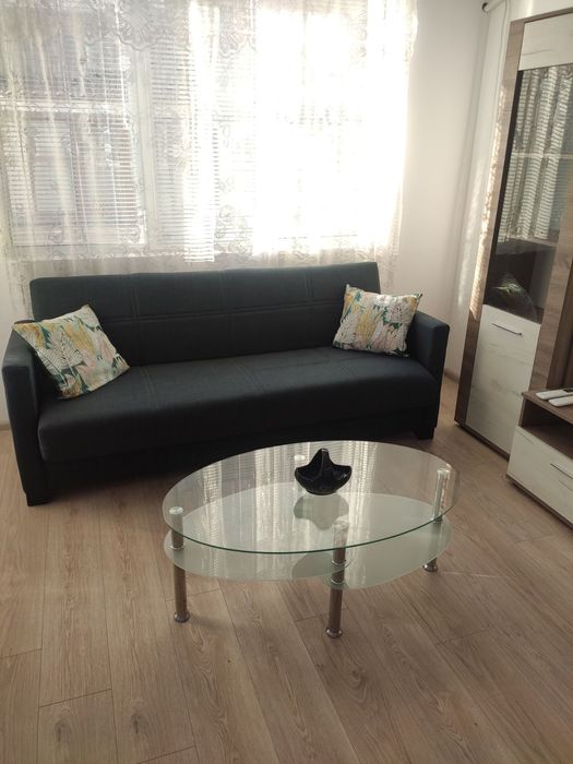 Дава се под наем Двустаен апартамент в Пловдив, Център - 60 кв.м за 408.51 € - Снимка #1