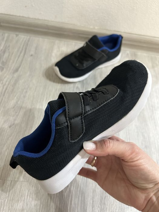 Кроссовки детские беговые