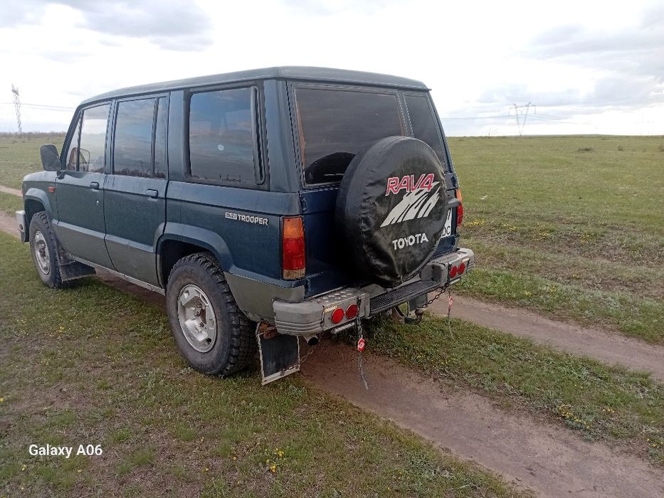 ISUZU TROOPER 1988  года