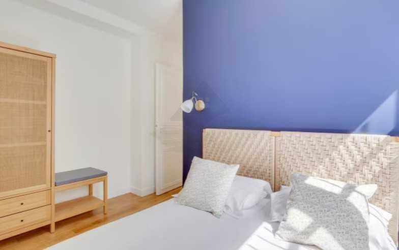 Дава се под наем Четиристаен апартамент в Пловдив, Център - 88 кв.м за 204 € - Снимка #1