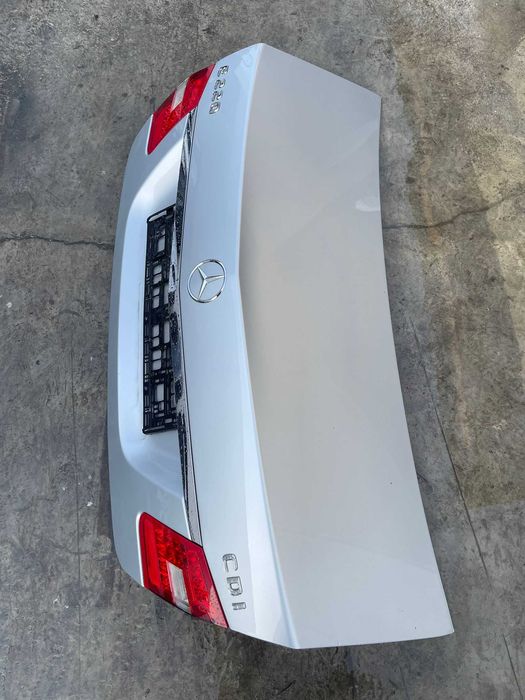Capota portbagaj Mercedes E-Class W212