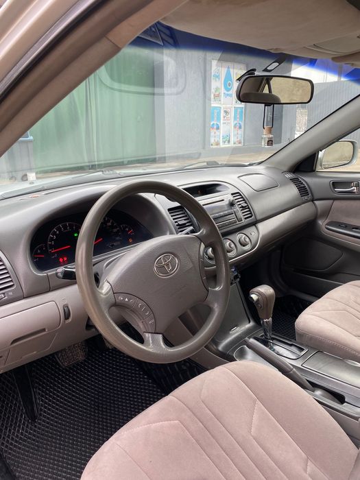 Срочно продаю Toyota Camry 35!