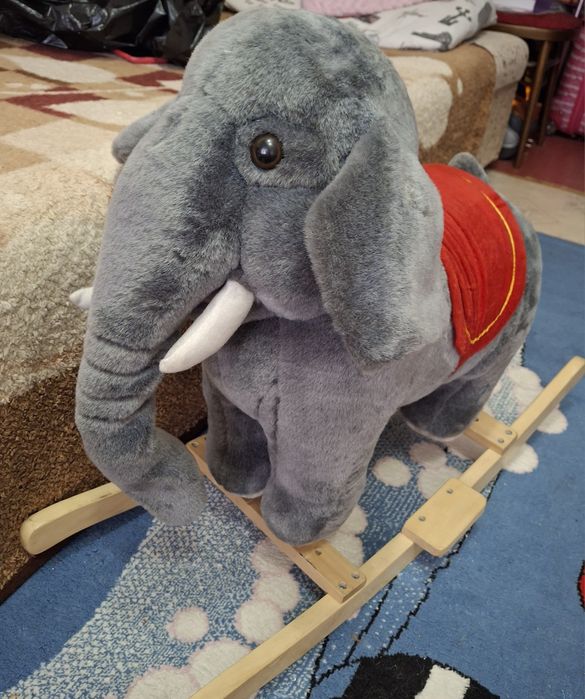 Детская качалка слон.