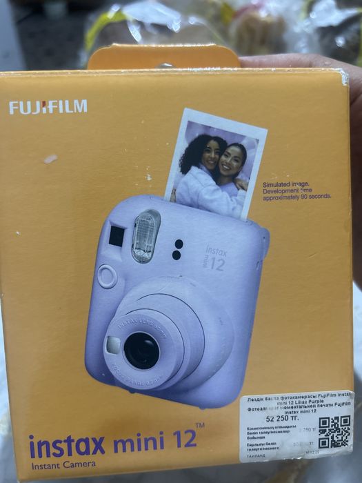 Продам instax новый почти