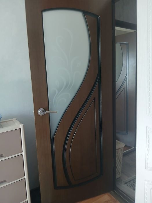 Продам межкомнатные двери