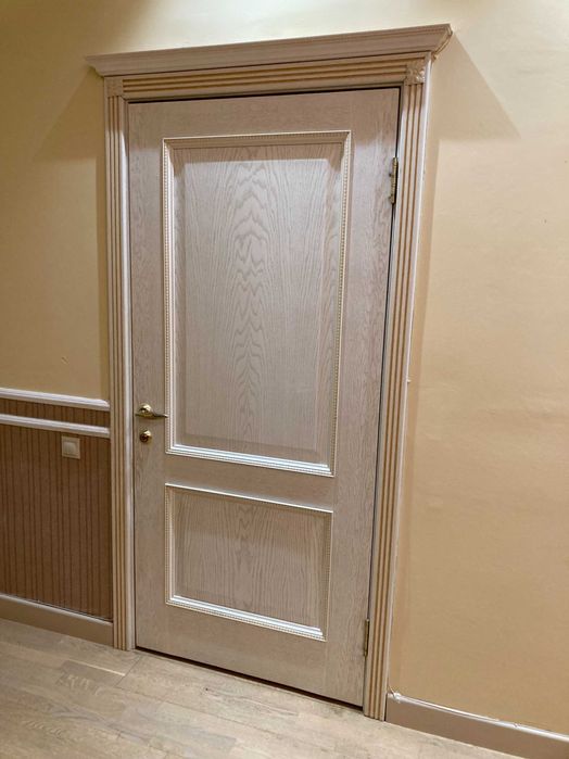 Двери межкомнатные б/у