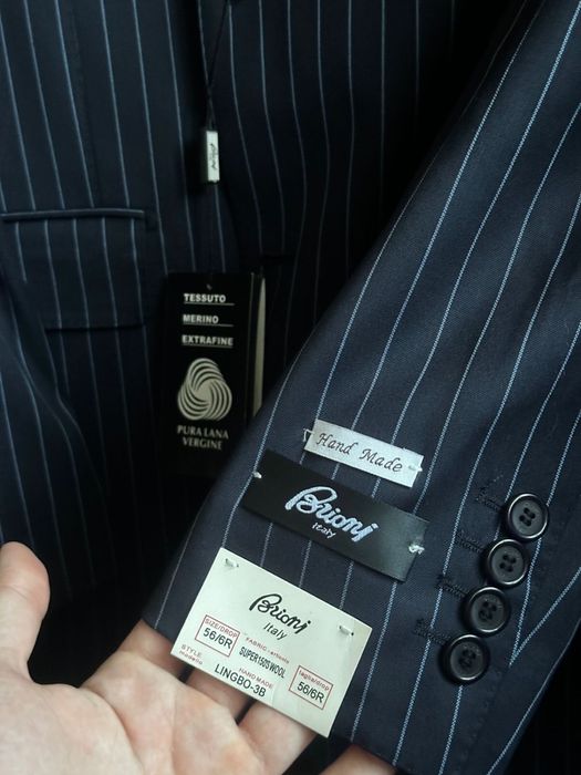 Мужской костюм бриони