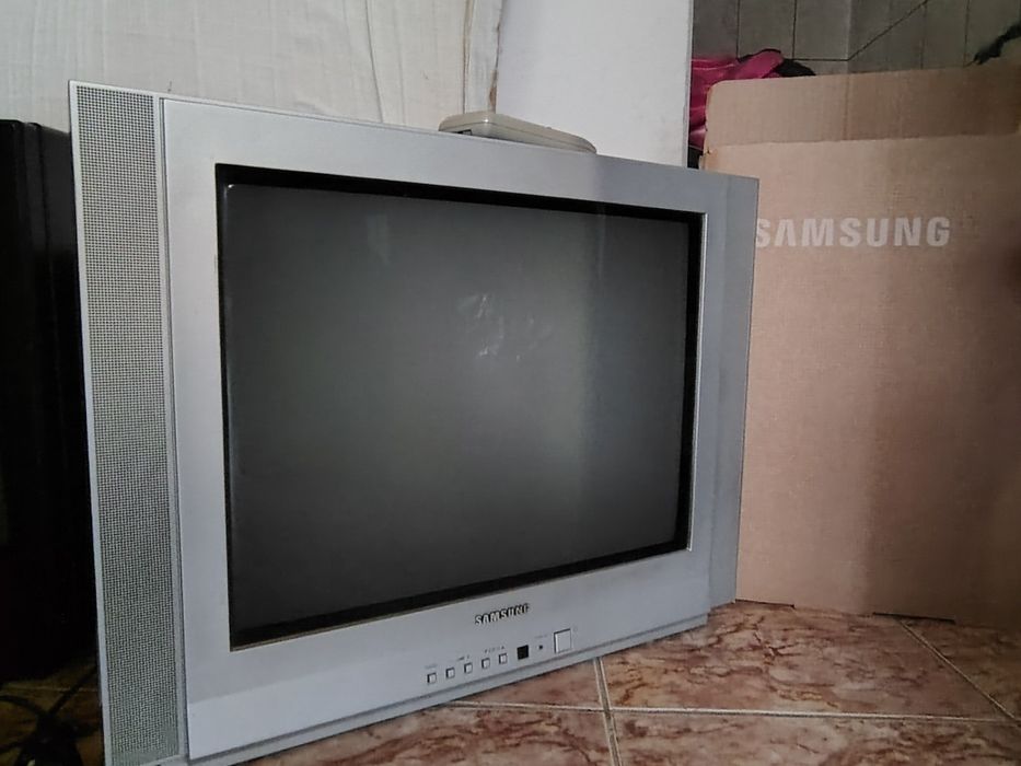Vând televizor Samsung