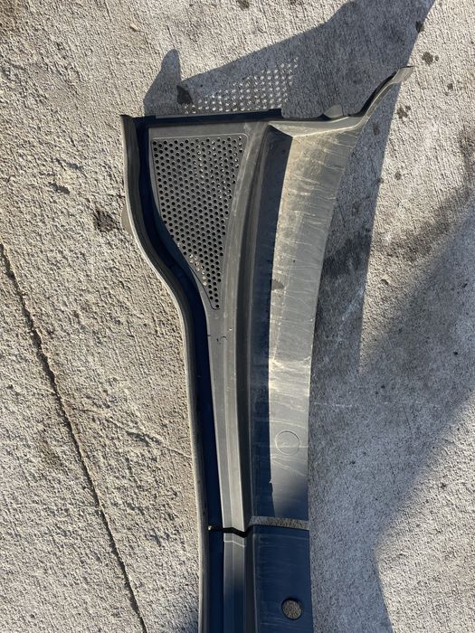 Grila stergatoare Volkswagen Passat b8 europa